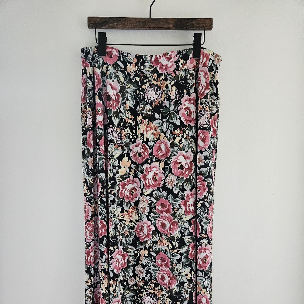 Grandma-core Floral Maxi Skirt